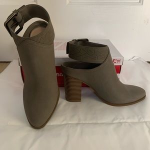 American eagle by Payless Heeled Sandals